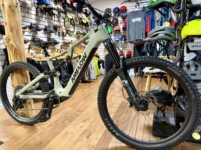 Amflow PR Carbon E-Bike Dealer in Pennsylvania